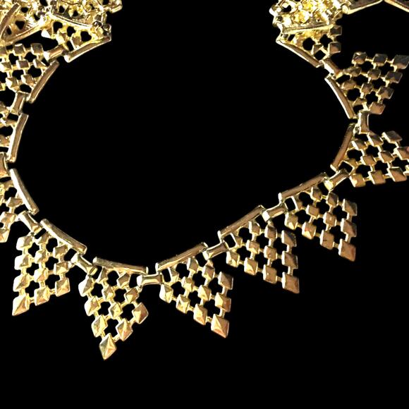 Mod gold-tone geometric cut-out triangles choker necklace - Picture 6 of 14